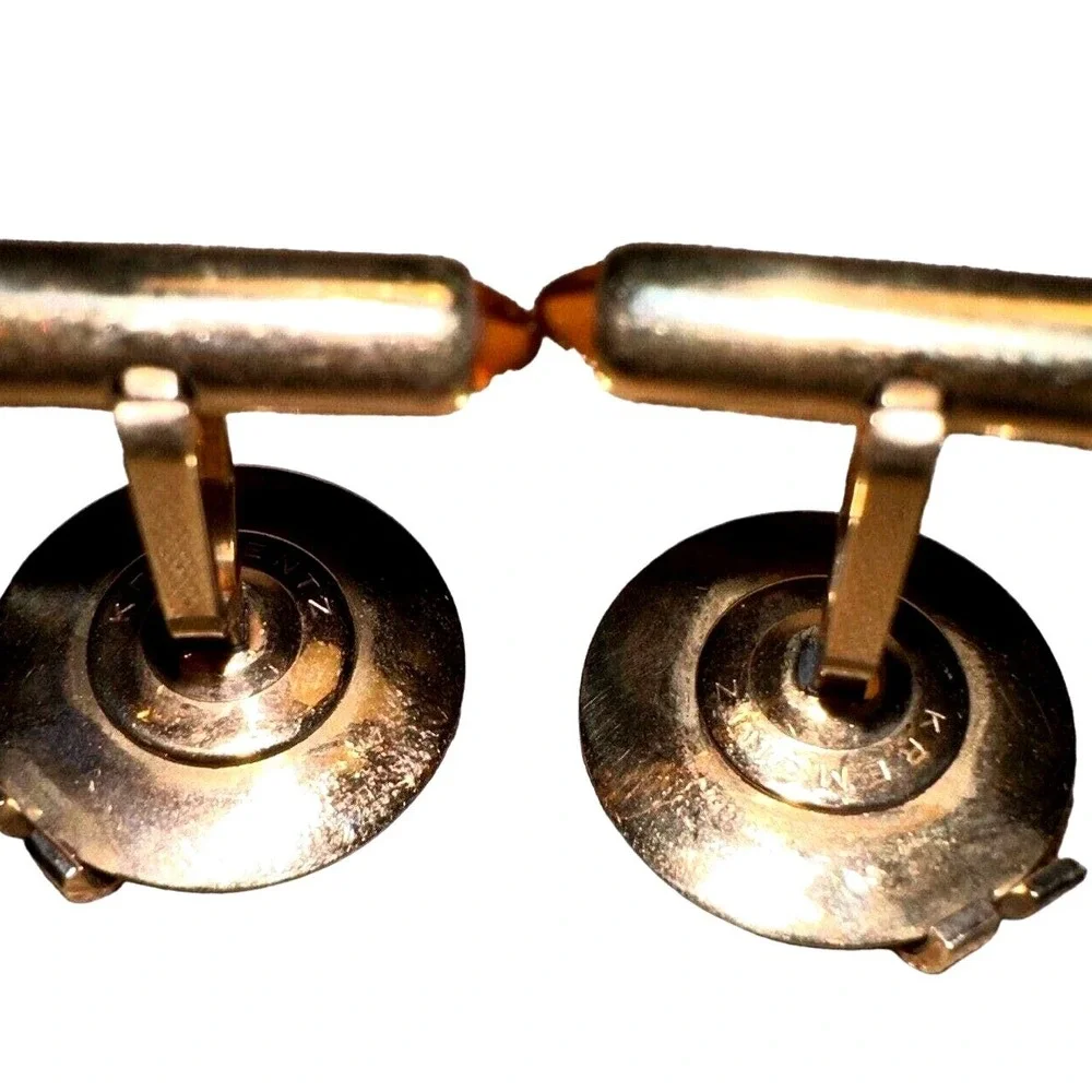Krements elegant pair